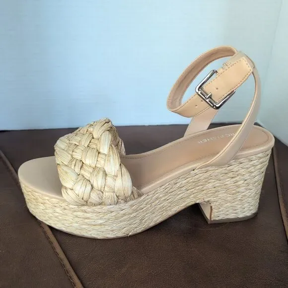 Marc Fisher Steel Platform Sandal, Women's Size 10M, Light Natural New - Picture 2 of 15